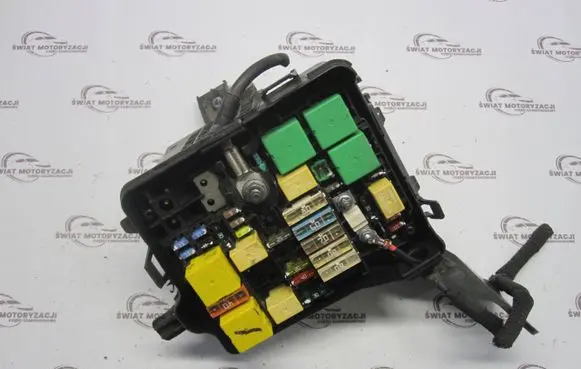 Peugeot 208 Fuse box set 9671924480