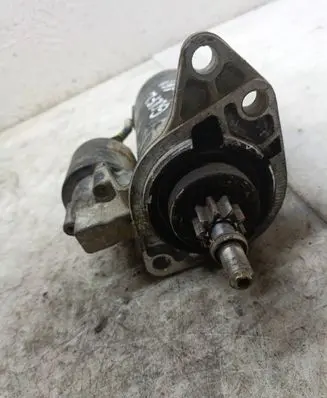 Volkswagen Golf II Starter motor 1005821064 000110001