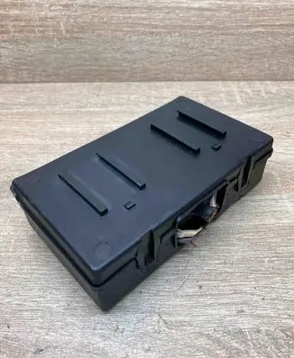 Citroen C4 I Fuse module 9632229480 97086100