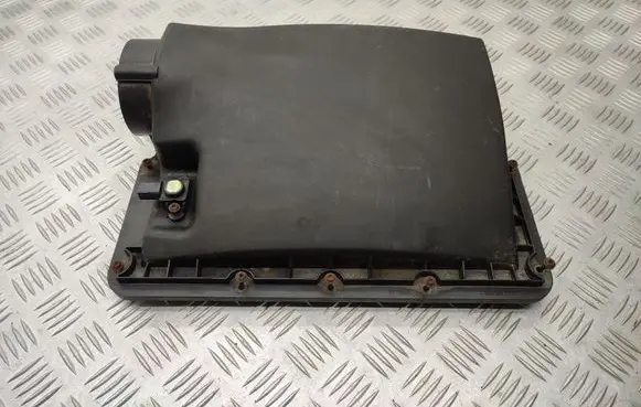 Volkswagen Crafter Air filter box cover A0000903751