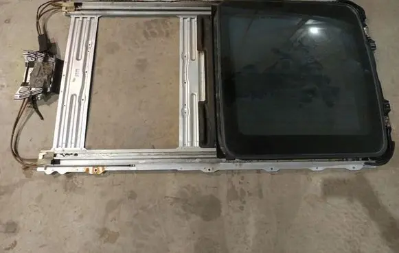 Sunroof set