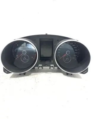 Volkswagen Golf VI Speedometer (instrument cluster) 5K0920870G 10122009 0919015932