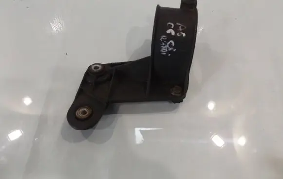 Audi A6 S6 C6 4F Radiator mount bracket 