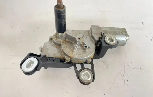 Volkswagen Polo IV 9N3 Rear window wiper motor 6Q6955711C