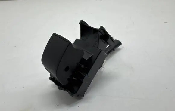 Toyota Yaris Cross Electric window control switch 3561A462D