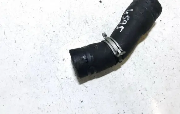 Nissan X-Trail T31 Engine coolant pipe/hose