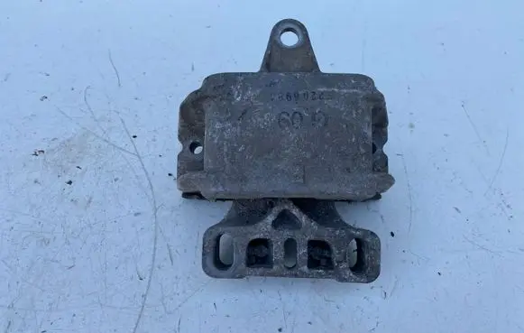 Audi A3 S3 8L Engine mount bracket 1J0199555AJ