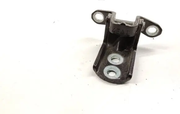Rear door upper hinge