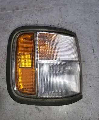 Opel Monterey Front indicator light 0648