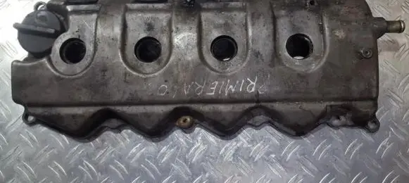 Nissan Primera Rocker cam cover 
