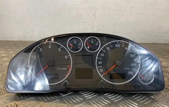 Audi A6 S6 C5 4B Speedometer (instrument cluster) 4B0920900R