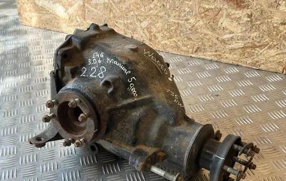 BMW 3 E46 Rear differential 33107505743 7505743