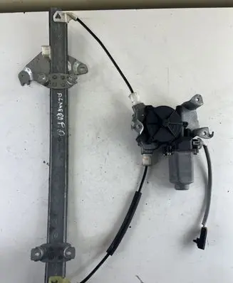 Nissan Almera N16 Front door window regulator with motor 400600T4