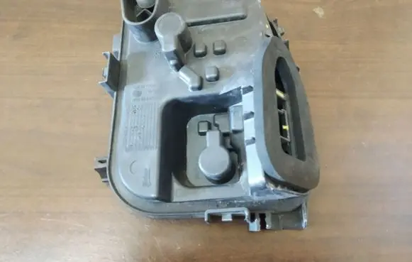 Tail light part