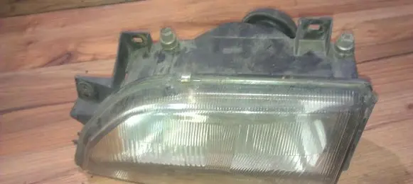 Ford Escort Headlight/headlamp 91ag13006c2b nenustata