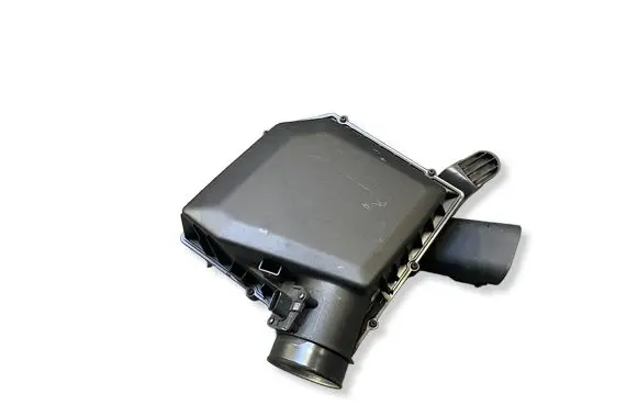 Volvo XC40 Air filter box 32336642