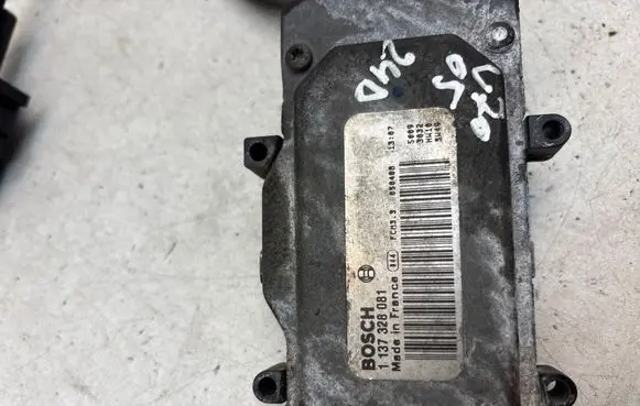 Volvo V70 Electric radiator cooling fan 1137328081