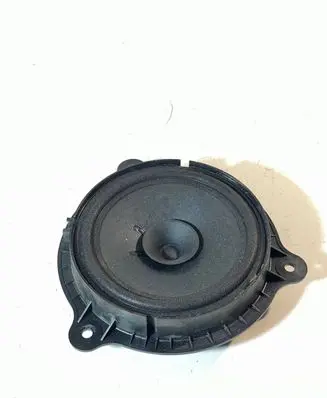 Nissan NV200 Front door speaker