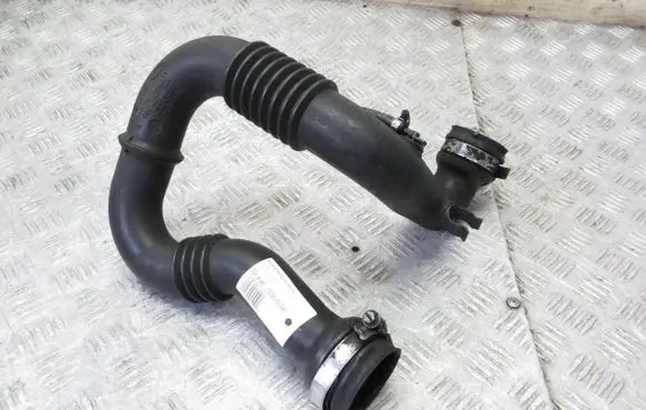Renault Trafic II (X83) Intercooler hose/pipe 8200470985