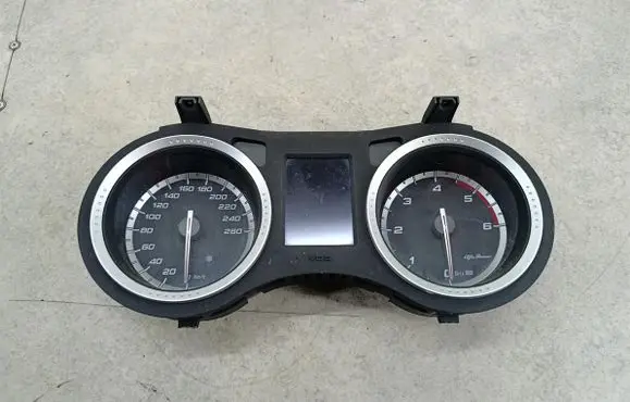 Alfa Romeo 159 Speedometer (instrument cluster) 0156081484