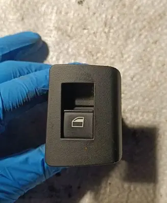 BMW X5 E53 Electric window control switch 8385955