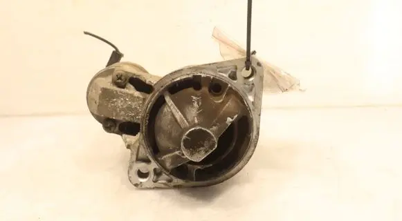 Mitsubishi Lancer Starter motor MR9943