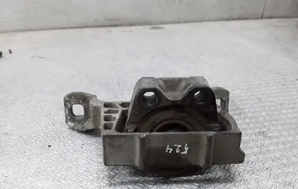 Ford Focus Engine mount bracket 3M516F012BG