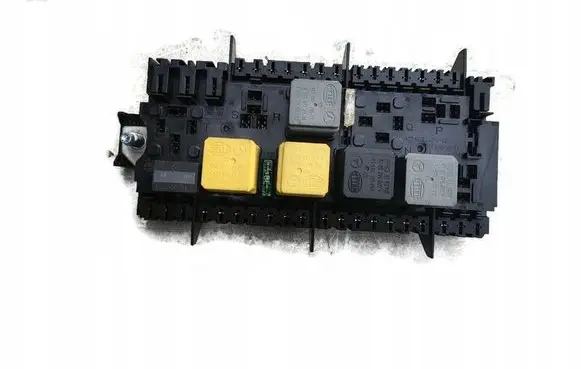 Mercedes-Benz A W176 Fuse module A2469060093