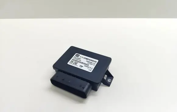 BMW 5 F10 F11 Hand brake control module 6858017 685801701 EB6858017