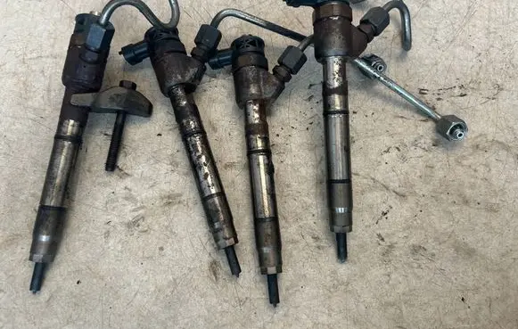 Hyundai i40 Fuel injectors set 0445110589 338002A610