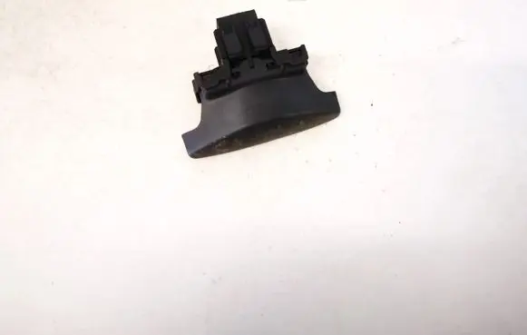 Passenger airbag on/off switch