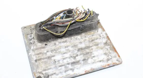 Ford Fiesta Engine control unit/module 4S6112A650EA