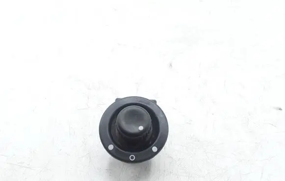 Renault Master II Wing mirror switch 8200002442B