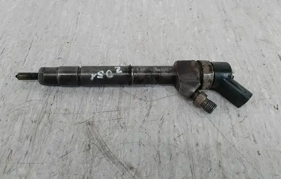 Mercedes-Benz A W168 Fuel injector 0445110015