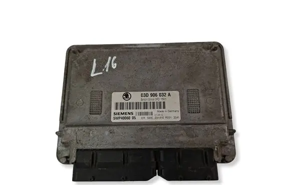 Skoda Fabia Mk1 (6Y) Engine control unit/module 03D906032A 5WP4006005