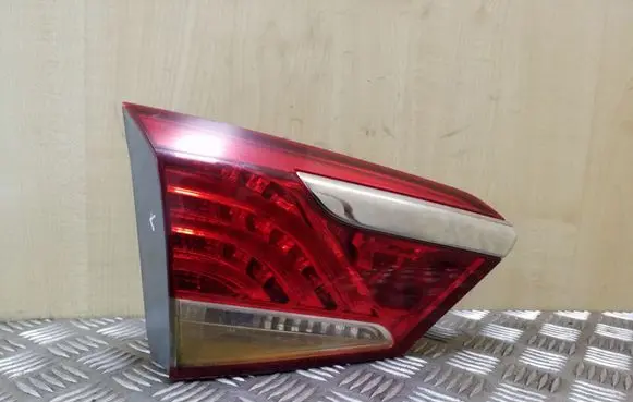 Hyundai i40 Tailgate rear/tail lights 924033Z001 924033Z0