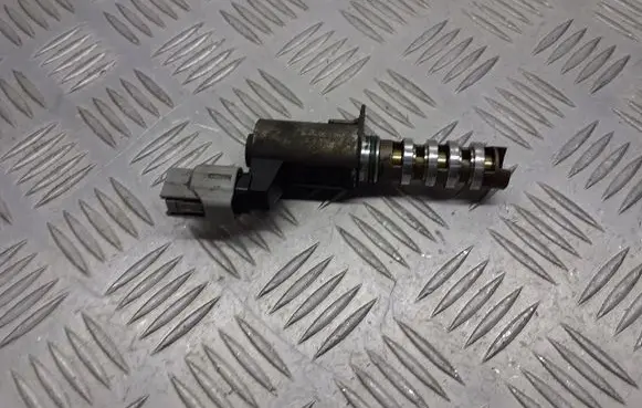 Nissan Tiida C11 Camshaft vanos timing valve 