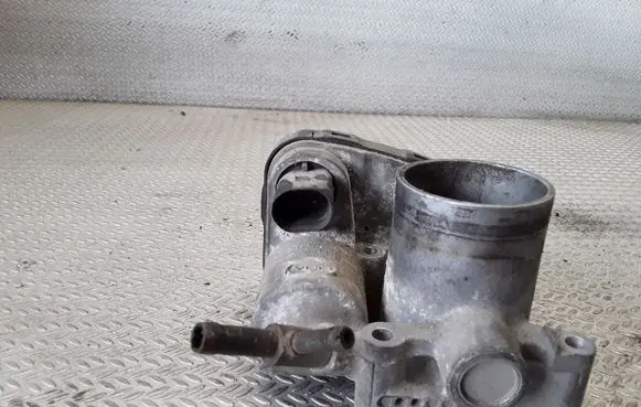 Skoda Fabia Mk1 (6Y) Throttle valve 047133062 5WS02090