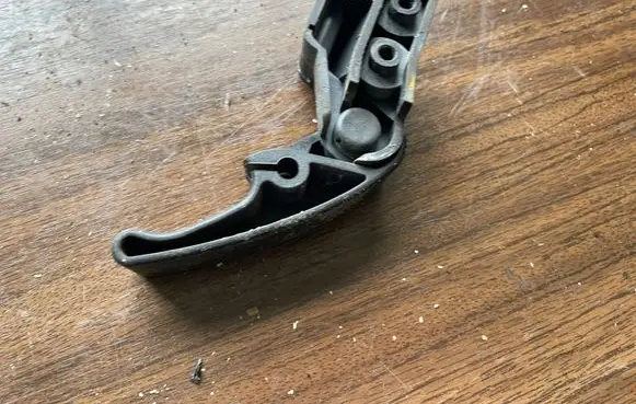 Volkswagen Golf III Engine bonnet (hood) release handle