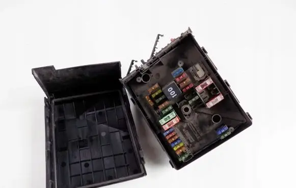 Volkswagen Caddy Fuse box set