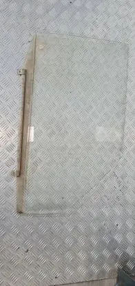 Daihatsu Feroza Front door window/glass (coupe) 