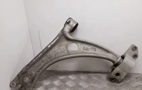 Audi Q3 8U Front lower control arm/wishbone 3C0153D