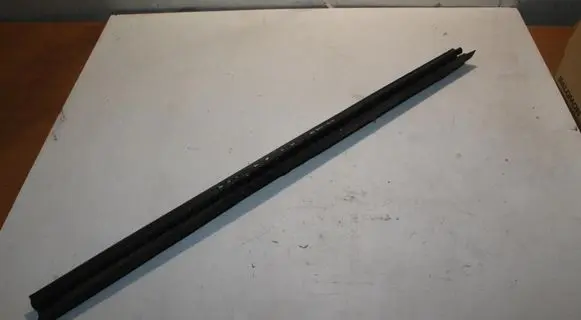Volvo S80 Rear door window/glass frame EPDM