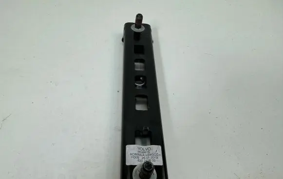 Volvo XC60 Seat belt height adjuster 620249800