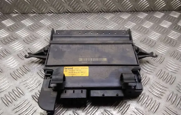 Mercedes-Benz S W220 Other control units/modules 2208205585 A2209104136