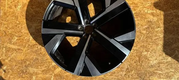 Volvo XC60 R22 alloy rim 32410094 K919800