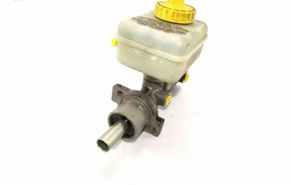 Volkswagen Golf IV Master brake cylinder 21027099