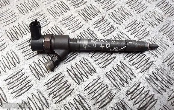 Fuel injector