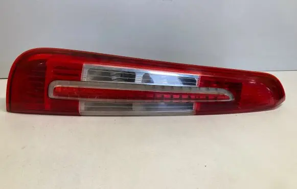Ford C-MAX I Rear/tail lights 164709 158952