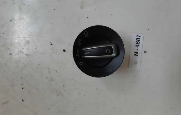 Volkswagen PASSAT B7 Light switch